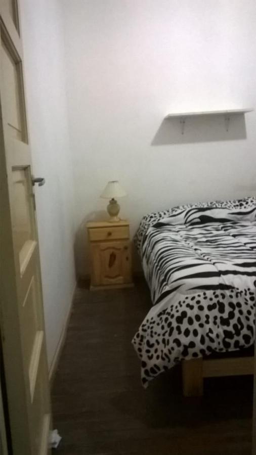 Habitac Indiv Casa De Familia, Flores Buenos Aires Eksteriør bilde
