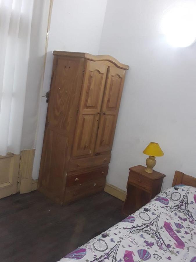 Habitac Indiv Casa De Familia, Flores Buenos Aires Eksteriør bilde